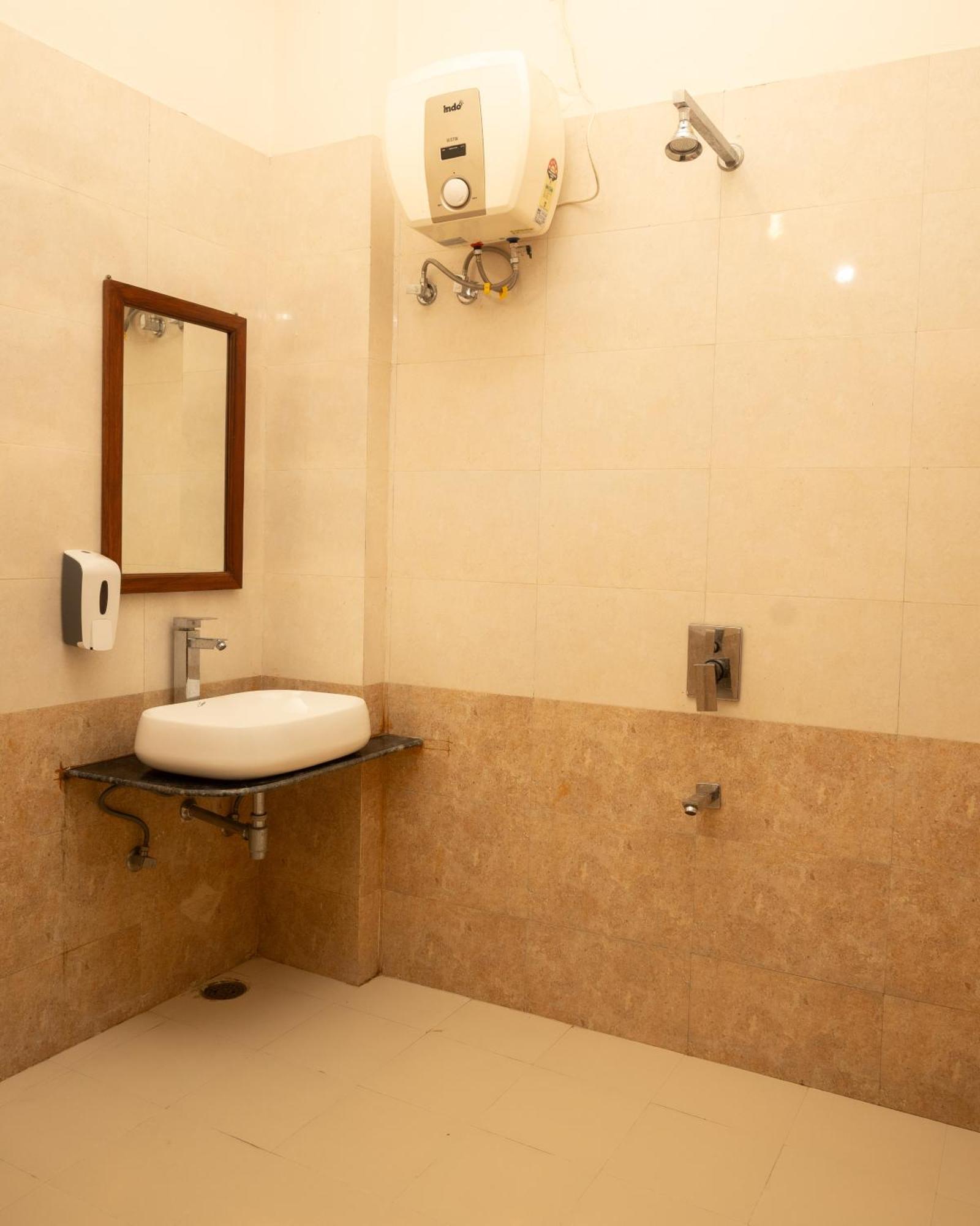 Banana Hostel Puskár Kültér fotó