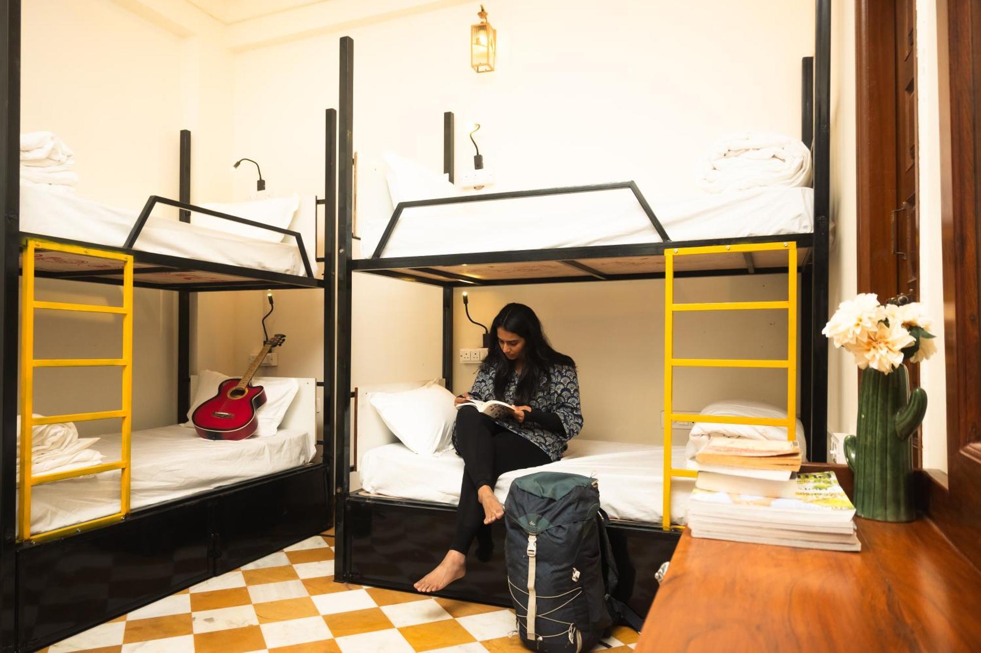 Banana Hostel Puskár Kültér fotó